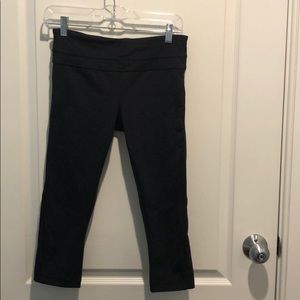 Lululemon cropped black leggings